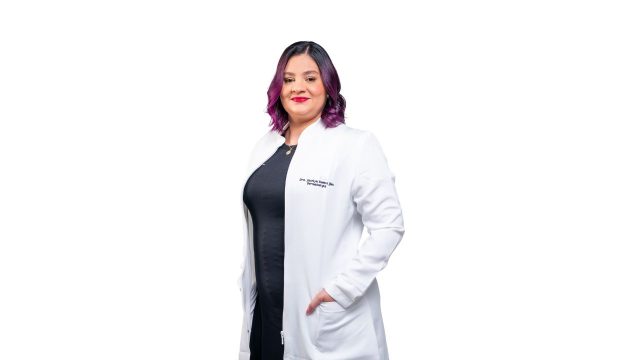 dra-jaselyn-ramos-yau-dermatologa-panama
